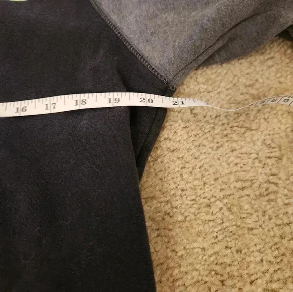 The North Face Men's Sweatshirt Crew Neck Cotton Gray Black Pullover Size S #B26 - Picture 5 of 5